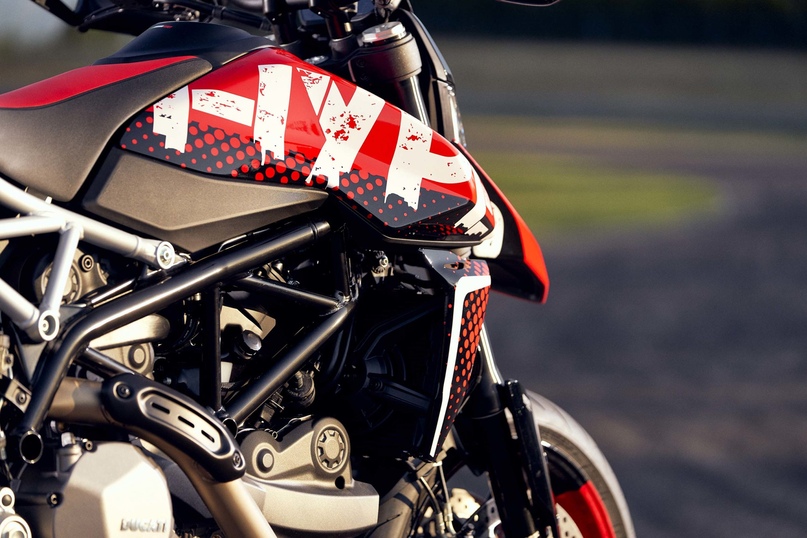 Мотоцикл Ducati Hypermotard 950 RVE 2020