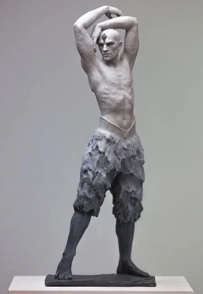 Джоан Кодерч и Хавьер Малавия (Joan Coderch/Javier Malavia) - скульпторы из Испании. Первый родился в 1959 году и учился в Школе изобразительных искусств в Барселоне, второй 1970-го года