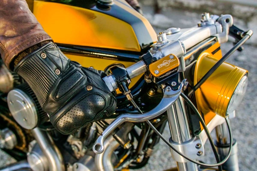 Taverne Motorcycles: кафе рейсер Buell M2 Cyclone