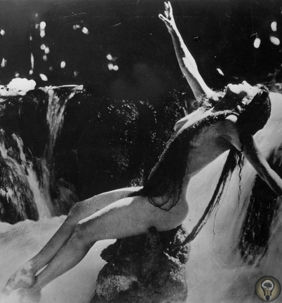 Аннетт Келлерманн: первая обнаженная актриса Голливуда и пловчиха хоть куда. Аннетт Келлерманн была феноменальной женщиной: она первой снялась полностью обнаженной для Голливуда и первой в