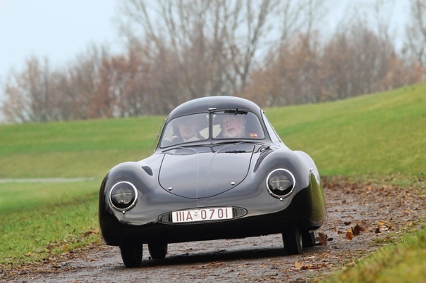 История появления немецкого гоночного автомобиля Porsche Type 64.