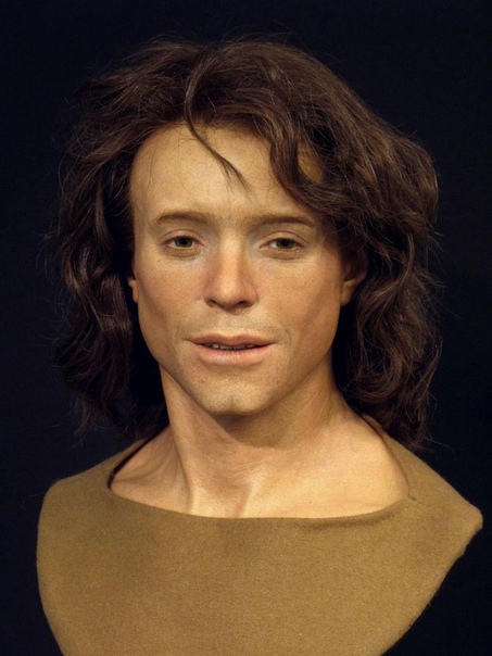 3D-модель лица древнего человека, который жил примерно в 700 году нашей эры. Археолог, специалист по 3D-моделированию лица и судмедэксперт Оскар Нильссон использовал для воссоздания внешности