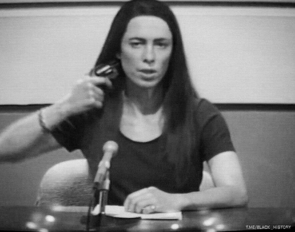 Суицид в прямом эфире американского телеканала. В 1974 году, в прямом эфире американского телеканала, тележурналистка Кристин Чаббак совершила самоубийство.Журналистка произнесла: «В