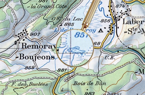 За плечами у небольшой Швейцарии 175-летний опыт картографии За это время государство успели очень подробно нанести на географические карты. Однако помимо привычных гор, озер и дорог в самых