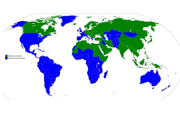 Такую карту вы не встретите в учебнике географии! А все потому, что на ней зеленым цветом отмечены страны мира, где при входе домой снимают уличную обувь, а синим где так делать не принято.