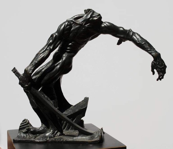 Станислав Шукальски (1893 - 1987), американский скульптор и художник польского происхождения, ставший частью Чикагского Ренессанса, стал известен как скульптор-националист. Он также разработал