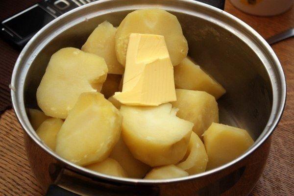 Готовим вкусные картофельные котлеты! 