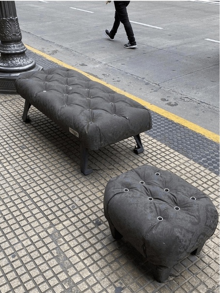 Эти скамейки в Буэнос-Айресе кажутся такими мягкими, хотя и сделаны из бетона