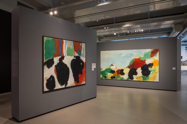 Эжен Брандс (нидерл. Eugène Brands; 15 января 1913-2002, Нидерланды), голландский художник-экспрессионист, участник движения КОБРА.