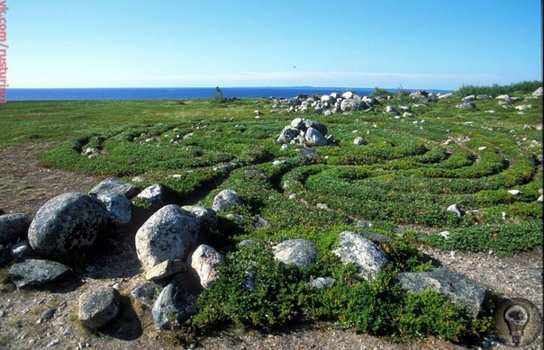Таинственный архипелаг Кузова  На пути из морского порта Кемь на Соловецкие острова располагается архипелаг Кузова, в состав которого входят 16 необитаемых островов. Самыми крупными и высокими
