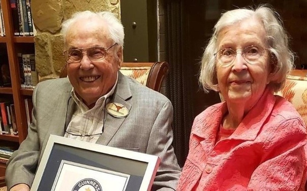 Ей 105 лет, ему  106: старейшая пара в мире отметила 80-летие свадьбы 