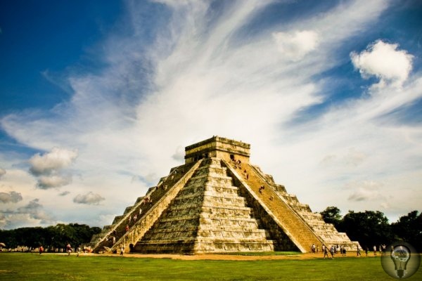 Тайна щебечущих пирамид майя Если вам повезло, и вы оказались в одиночестве перед пирамидой майя Кукулькана в Чичен-Ице, то вам доступно акустическое чудо. Хлопните в ладоши перед ступенями