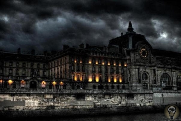 Призрак дворца Тюильри - вековое проклятье королей Франции Чем знаменит Париж Лувр, Эйфелева башня, Триумфальная арка... Но есть в Париже «достопримечательность», о которой не написано в